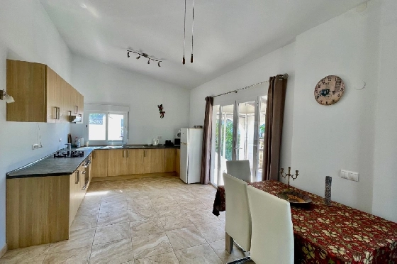 Villa in Orba(Valley) zu verkaufen, Living area 147 m², + Ofen, Klimaanlage, Plot 600 m², 3 Schlafzimmer, 2 Badezimmer, Pool, ref.: PV-141-02031P-13