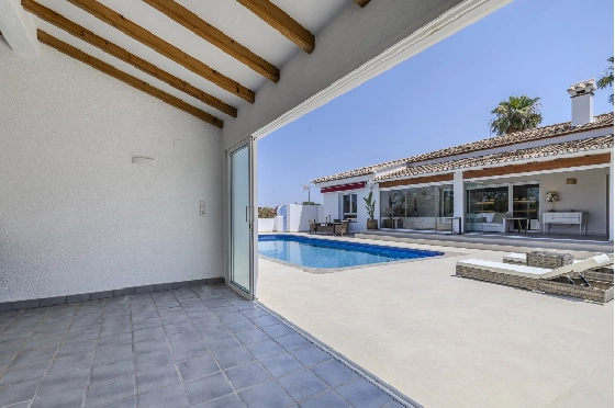 Villa in Denia zu verkaufen, Living area 324 m², Baujahr 1993, Zustand modernisiert, + Fussbodenheizung, Klimaanlage, Plot 1888 m², 4 Schlafzimmer, 2 Badezimmer, Pool, ref.: BC-7771-15