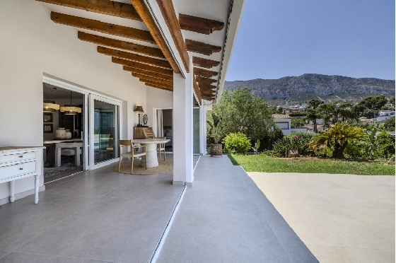 Villa in Denia zu verkaufen, Living area 324 m², Baujahr 1993, Zustand modernisiert, + Fussbodenheizung, Klimaanlage, Plot 1888 m², 4 Schlafzimmer, 2 Badezimmer, Pool, ref.: BC-7771-16