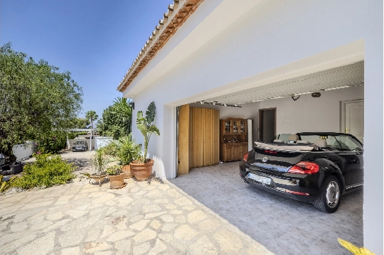 Villa in Denia zu verkaufen, Living area 324 m², Baujahr 1993, Zustand modernisiert, + Fussbodenheizung, Klimaanlage, Plot 1888 m², 4 Schlafzimmer, 2 Badezimmer, Pool, ref.: BC-7771-23