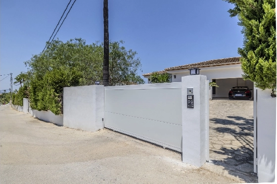 Villa in Denia zu verkaufen, Living area 324 m², Baujahr 1993, Zustand modernisiert, + Fussbodenheizung, Klimaanlage, Plot 1888 m², 4 Schlafzimmer, 2 Badezimmer, Pool, ref.: BC-7771-24