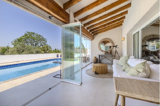 Villa in Denia zu verkaufen, Living area 324 m², Baujahr 1993, Zustand modernisiert, + Fussbodenheizung, Klimaanlage, Plot 1888 m², 4 Schlafzimmer, 2 Badezimmer, Pool, ref.: BC-7771-29