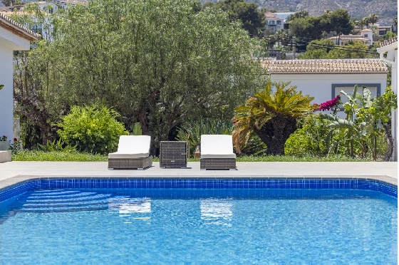 Villa in Denia zu verkaufen, Living area 324 m², Baujahr 1993, Zustand modernisiert, + Fussbodenheizung, Klimaanlage, Plot 1888 m², 4 Schlafzimmer, 2 Badezimmer, Pool, ref.: BC-7771-36