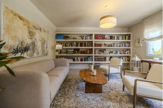 Villa in Denia zu verkaufen, Living area 324 m², Baujahr 1993, Zustand modernisiert, + Fussbodenheizung, Klimaanlage, Plot 1888 m², 4 Schlafzimmer, 2 Badezimmer, Pool, ref.: BC-7771-52