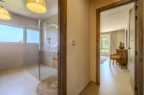 Villa in Denia zu verkaufen, Living area 324 m², Baujahr 1993, Zustand modernisiert, + Fussbodenheizung, Klimaanlage, Plot 1888 m², 4 Schlafzimmer, 2 Badezimmer, Pool, ref.: BC-7771-55