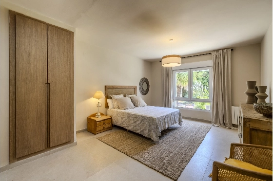 Villa in Denia zu verkaufen, Living area 324 m², Baujahr 1993, Zustand modernisiert, + Fussbodenheizung, Klimaanlage, Plot 1888 m², 4 Schlafzimmer, 2 Badezimmer, Pool, ref.: BC-7771-65