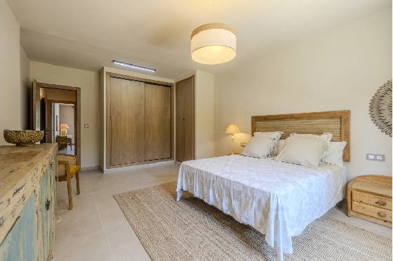 Villa in Denia zu verkaufen, Living area 324 m², Baujahr 1993, Zustand modernisiert, + Fussbodenheizung, Klimaanlage, Plot 1888 m², 4 Schlafzimmer, 2 Badezimmer, Pool, ref.: BC-7771-66
