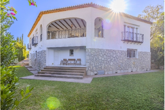 Villa in Denia zu verkaufen, Living area 267 m², Baujahr 1993, Zustand gepflegt, + Zentralheizung, Plot 1085 m², 4 Schlafzimmer, 3 Badezimmer, Pool, ref.: BC-7785-11