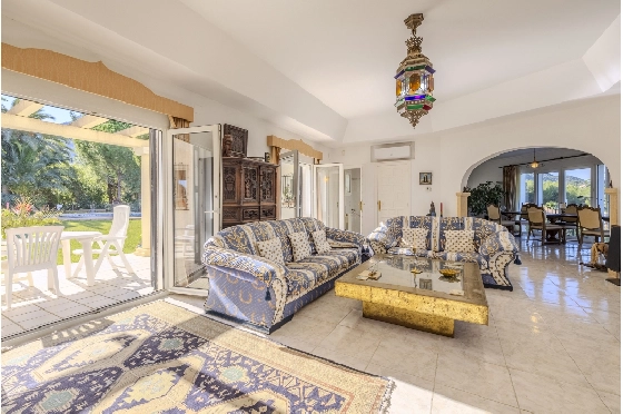 Villa in Denia zu verkaufen, Living area 267 m², Baujahr 1993, Zustand gepflegt, + Zentralheizung, Plot 1085 m², 4 Schlafzimmer, 3 Badezimmer, Pool, ref.: BC-7785-22