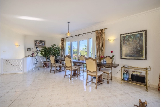 Villa in Denia zu verkaufen, Living area 267 m², Baujahr 1993, Zustand gepflegt, + Zentralheizung, Plot 1085 m², 4 Schlafzimmer, 3 Badezimmer, Pool, ref.: BC-7785-24
