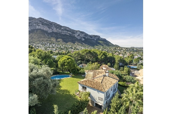 Villa in Denia zu verkaufen, Living area 267 m², Baujahr 1993, Zustand gepflegt, + Zentralheizung, Plot 1085 m², 4 Schlafzimmer, 3 Badezimmer, Pool, ref.: BC-7785-3