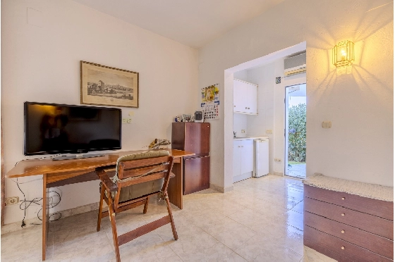 Villa in Denia zu verkaufen, Living area 267 m², Baujahr 1993, Zustand gepflegt, + Zentralheizung, Plot 1085 m², 4 Schlafzimmer, 3 Badezimmer, Pool, ref.: BC-7785-45