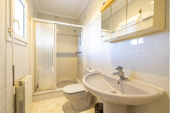 Villa in Denia zu verkaufen, Living area 267 m², Baujahr 1993, Zustand gepflegt, + Zentralheizung, Plot 1085 m², 4 Schlafzimmer, 3 Badezimmer, Pool, ref.: BC-7785-47