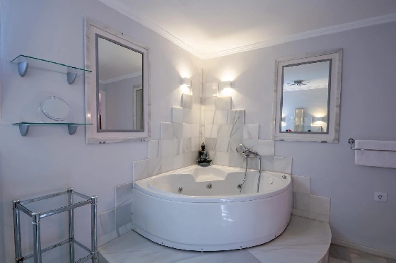 Villa in Calpe(Canuta) zu verkaufen, Living area 187 m², Klimaanlage, 4 Schlafzimmer, 3 Badezimmer, Pool, ref.: COB-3547-10535-32