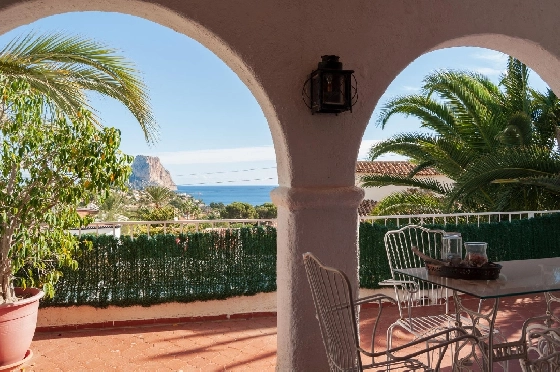 Villa in Calpe(Canuta) zu verkaufen, Living area 187 m², Klimaanlage, 4 Schlafzimmer, 3 Badezimmer, Pool, ref.: COB-3547-10535-48