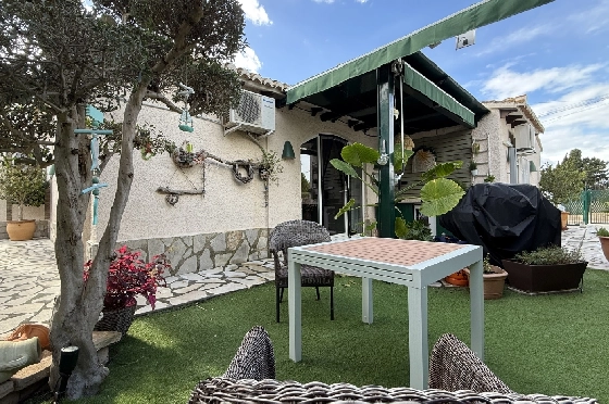 Villa in Els Poblets zu verkaufen, Living area 105 m², Baujahr 1990, + Zentralheizung, Klimaanlage, Plot 536 m², 2 Schlafzimmer, 2 Badezimmer, Pool, ref.: JS-0326-20