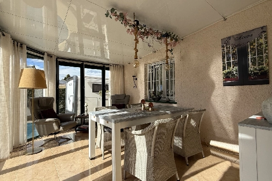Villa in Els Poblets zu verkaufen, Living area 105 m², Baujahr 1990, + Zentralheizung, Klimaanlage, Plot 536 m², 2 Schlafzimmer, 2 Badezimmer, Pool, ref.: JS-0326-5