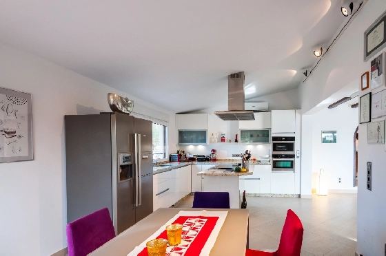 Villa in Moraira zu verkaufen, Living area 270 m², Klimaanlage, Plot 897 m², 3 Schlafzimmer, 3 Badezimmer, Pool, ref.: AM-12629DR-13
