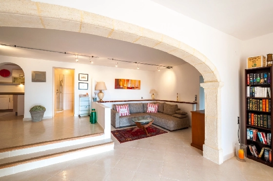 Villa in Moraira zu verkaufen, Living area 270 m², Klimaanlage, Plot 897 m², 3 Schlafzimmer, 3 Badezimmer, Pool, ref.: AM-12629DR-22