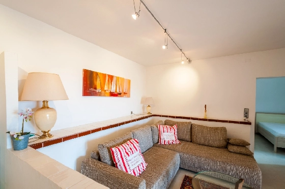 Villa in Moraira zu verkaufen, Living area 270 m², Klimaanlage, Plot 897 m², 3 Schlafzimmer, 3 Badezimmer, Pool, ref.: AM-12629DR-23