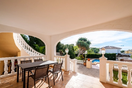 Villa in Moraira zu verkaufen, Living area 270 m², Klimaanlage, Plot 897 m², 3 Schlafzimmer, 3 Badezimmer, Pool, ref.: AM-12629DR-29