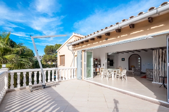 Villa in Moraira zu verkaufen, Living area 270 m², Klimaanlage, Plot 897 m², 3 Schlafzimmer, 3 Badezimmer, Pool, ref.: AM-12629DR-8