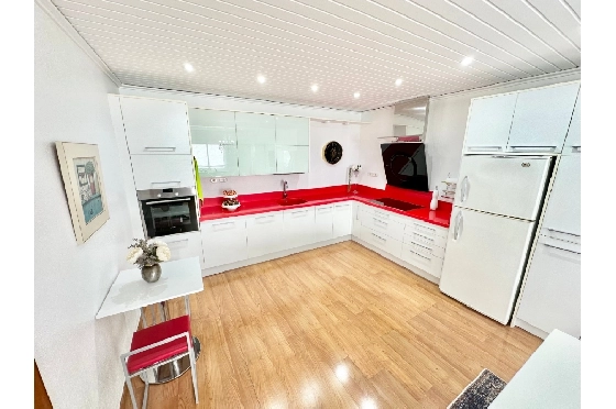 Stadthaus in Pego zu verkaufen, Wohnfläche 456 m², Baujahr 1982, Klimaanlage, Grundstück 224 m², 5 Schlafzimmer, 2 Badezimmer, Pool, ref.: O-V96114-7