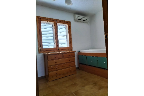 Reihenhaus in Oliva zu verkaufen, Living area 120 m², Baujahr 1996, Klimaanlage, Plot 120 m², 2 Schlafzimmer, 1 Badezimmer, Pool, ref.: O-V96614-3
