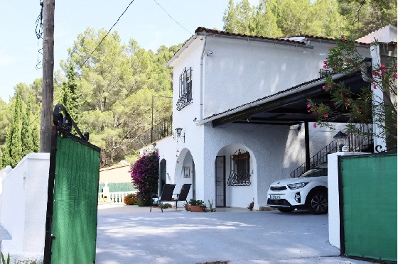 Villa in Parcent zu verkaufen, Living area 170 m², Plot 783 m², 5 Schlafzimmer, 2 Badezimmer, ref.: PT-25007-46