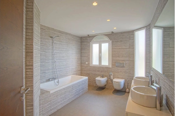 Villa in L-Alfas del Pi(Alfaz del PI Pueblo Urbanizaciones) zu verkaufen, Living area 810 m², Plot 1094 m², 5 Schlafzimmer, 6 Badezimmer, Pool, ref.: COB-7030ALF-10535-22