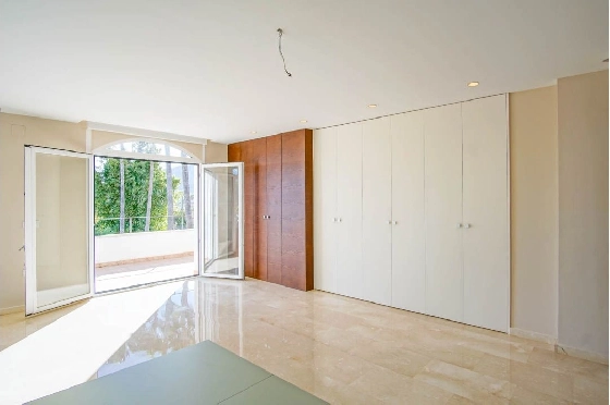 Villa in L-Alfas del Pi(Alfaz del PI Pueblo Urbanizaciones) zu verkaufen, Living area 810 m², Plot 1094 m², 5 Schlafzimmer, 6 Badezimmer, Pool, ref.: COB-7030ALF-10535-24