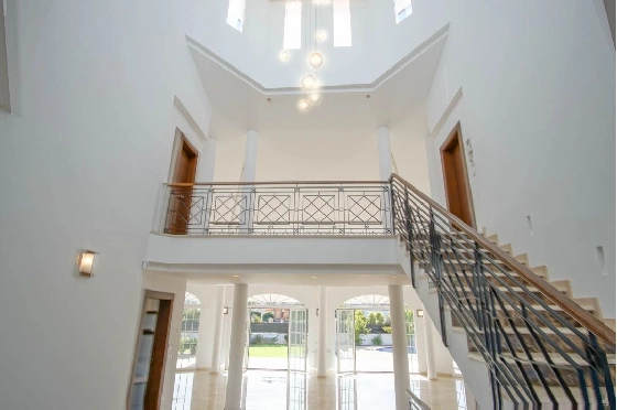 Villa in L-Alfas del Pi(Alfaz del PI Pueblo Urbanizaciones) zu verkaufen, Living area 810 m², Plot 1094 m², 5 Schlafzimmer, 6 Badezimmer, Pool, ref.: COB-7030ALF-10535-27