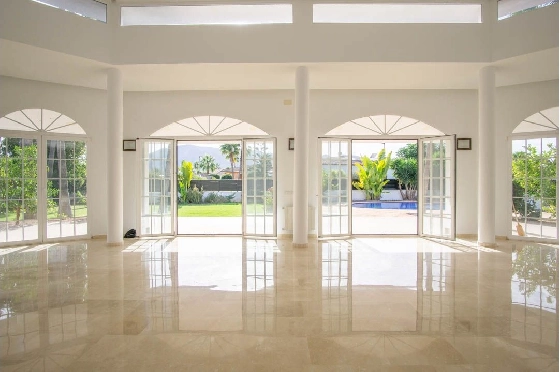 Villa in L-Alfas del Pi(Alfaz del PI Pueblo Urbanizaciones) zu verkaufen, Living area 810 m², Plot 1094 m², 5 Schlafzimmer, 6 Badezimmer, Pool, ref.: COB-7030ALF-10535-38