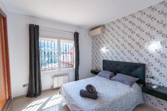 Villa in Orba(Comunidad valenciana) zu verkaufen, Living area 225 m², Klimaanlage, Plot 637 m², 5 Schlafzimmer, 2 Badezimmer, Pool, ref.: COB-3568-10535-10
