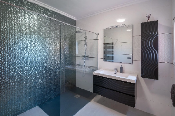 Villa in Orba(Comunidad valenciana) zu verkaufen, Living area 225 m², Klimaanlage, Plot 637 m², 5 Schlafzimmer, 2 Badezimmer, Pool, ref.: COB-3568-10535-31