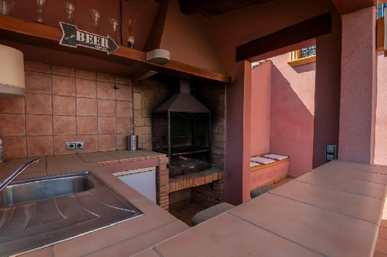 Villa in Orba(Comunidad valenciana) zu verkaufen, Living area 225 m², Klimaanlage, Plot 637 m², 5 Schlafzimmer, 2 Badezimmer, Pool, ref.: COB-3568-10535-38