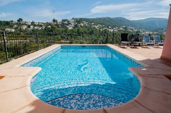 Villa in Orba(Comunidad valenciana) zu verkaufen, Living area 225 m², Klimaanlage, Plot 637 m², 5 Schlafzimmer, 2 Badezimmer, Pool, ref.: COB-3568-10535-41