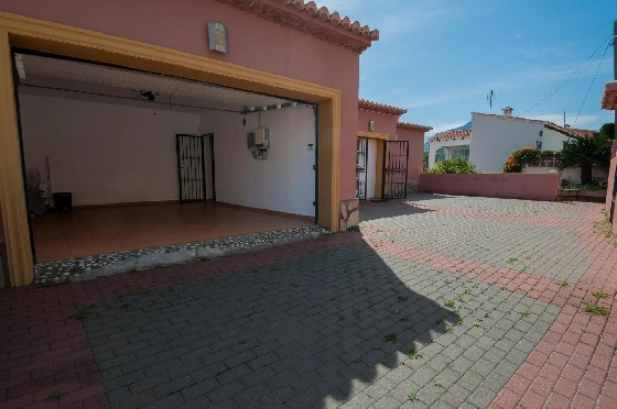 Villa in Orba(Comunidad valenciana) zu verkaufen, Living area 225 m², Klimaanlage, Plot 637 m², 5 Schlafzimmer, 2 Badezimmer, Pool, ref.: COB-3568-10535-49