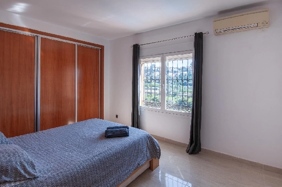 Villa in Orba(Comunidad valenciana) zu verkaufen, Living area 225 m², Klimaanlage, Plot 637 m², 5 Schlafzimmer, 2 Badezimmer, Pool, ref.: COB-3568-10535-5