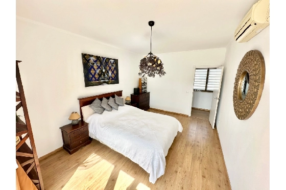 Villa in Pego zu verkaufen, Living area 320 m², Baujahr 2009, Klimaanlage, Plot 1166 m², 5 Schlafzimmer, 4 Badezimmer, Pool, ref.: O-V98014-33