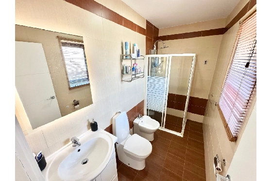 Villa in Pego zu verkaufen, Living area 320 m², Baujahr 2009, Klimaanlage, Plot 1166 m², 5 Schlafzimmer, 4 Badezimmer, Pool, ref.: O-V98014-40