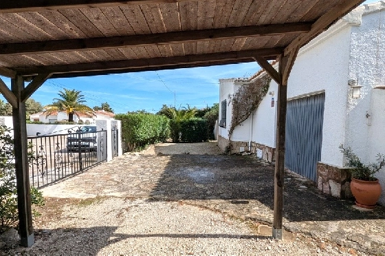 Villa in Javea zu verkaufen, Living area 170 m², Plot 817 m², 3 Schlafzimmer, 2 Badezimmer, Pool, ref.: AVS-57614-13