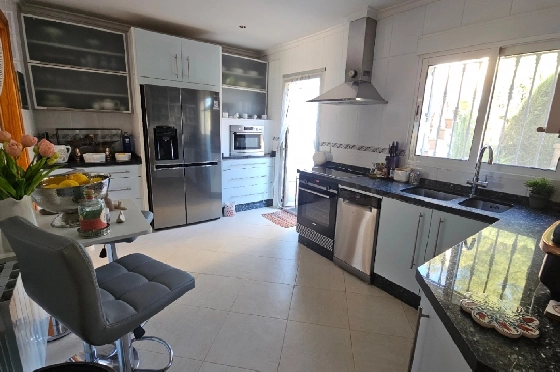 Villa in Pego zu verkaufen, Living area 312 m², Baujahr 2005, Klimaanlage, Plot 1027 m², 5 Schlafzimmer, 5 Badezimmer, Pool, ref.: O-V98114-40