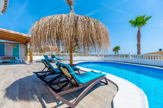 Villa in Moraira zu verkaufen, Living area 290 m², Baujahr 2003, + Ofen, Klimaanlage, Plot 847 m², 3 Schlafzimmer, 3 Badezimmer, Pool, ref.: AM-12692DR-18
