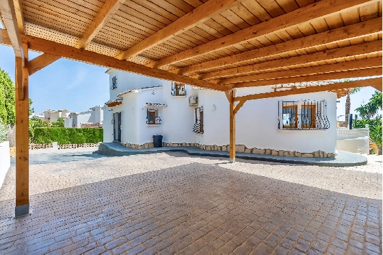 Villa in Moraira zu verkaufen, Living area 290 m², Baujahr 2003, + Ofen, Klimaanlage, Plot 847 m², 3 Schlafzimmer, 3 Badezimmer, Pool, ref.: AM-12692DR-35