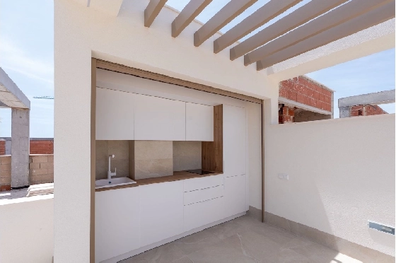 Eck-Reihenhaus in Los Alcazares zu verkaufen, Living area 146 m², Zustand Erstbezug, Klimaanlage, Plot 177 m², 3 Schlafzimmer, 2 Badezimmer, Pool, ref.: HA-LAN-480-Q01-20