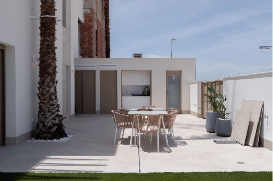 Eck-Reihenhaus in Los Alcazares zu verkaufen, Living area 146 m², Zustand Erstbezug, Klimaanlage, Plot 177 m², 3 Schlafzimmer, 2 Badezimmer, Pool, ref.: HA-LAN-480-Q01-23