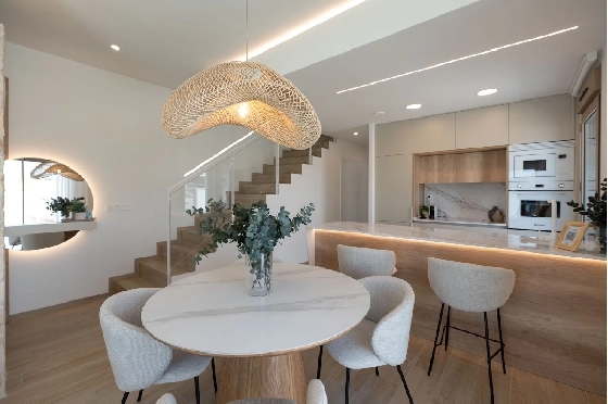 Eck-Reihenhaus in Los Alcazares zu verkaufen, Living area 146 m², Zustand Erstbezug, Klimaanlage, Plot 177 m², 3 Schlafzimmer, 2 Badezimmer, Pool, ref.: HA-LAN-480-Q01-6