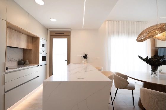 Eck-Reihenhaus in Los Alcazares zu verkaufen, Living area 146 m², Zustand Erstbezug, Klimaanlage, Plot 177 m², 3 Schlafzimmer, 2 Badezimmer, Pool, ref.: HA-LAN-480-Q01-9