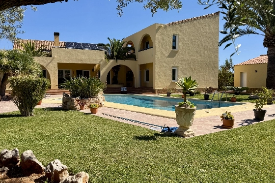 Villa in Els Poblets zu verkaufen, Living area 383 m², Baujahr 2002, Zustand gepflegt, + Fussbodenheizung, Klimaanlage, Plot 1821 m², 3 Schlafzimmer, 3 Badezimmer, Pool, ref.: RG-1126-1